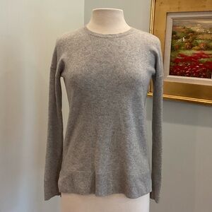 Aqua Cashmere Gray‎ Sweater